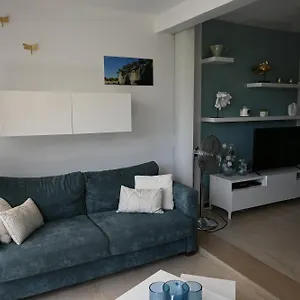 Apartment Le Dauphin Climatisation Fibre 4 Personnes, Cassis